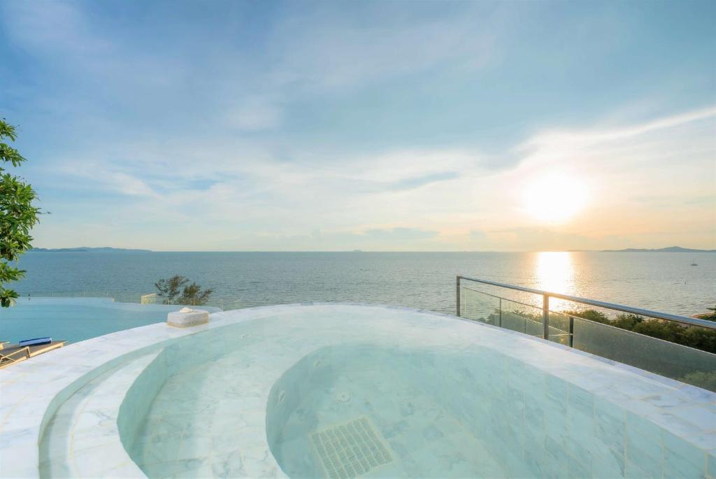 Bayphere Hotel Pattaya Ban Nong Hin  Esterno foto